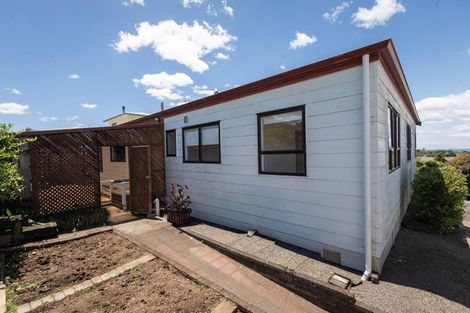 Photo of property in 2 Denby Close, Athenree, Katikati, 3177