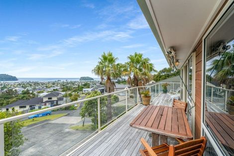 Photo of property in 121 Pacific View Drive, Whangamata, 3620