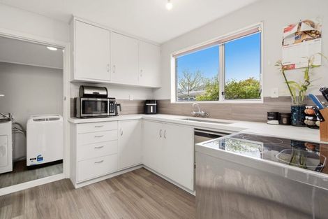 Photo of property in 4/122 Middlepark Road, Sockburn, Christchurch, 8042