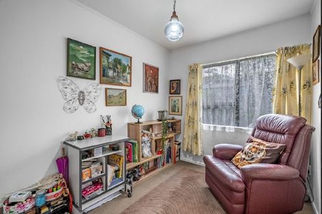 Photo of property in 1/7 Dalkeith Place, Opaheke, Papakura, 2113