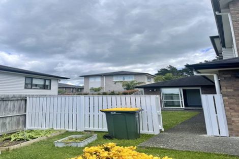 Photo of property in 40 Corricvale Way, Northcross, Auckland, 0630