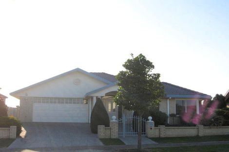 Photo of property in 32 Seychelles Drive, Papamoa Beach, Papamoa, 3118