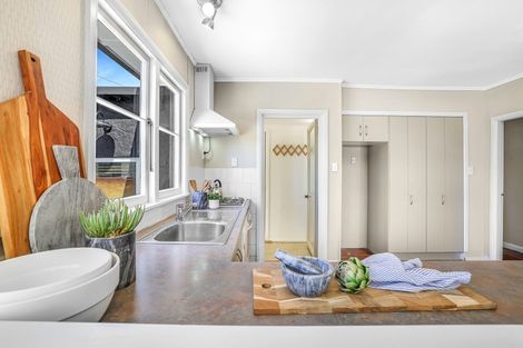 Photo of property in 12 Campbell Street, Leamington, Cambridge, 3432