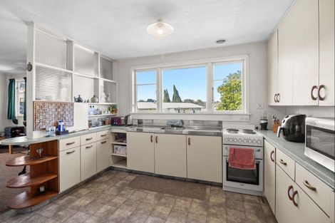 Photo of property in 99 Clawton Street, Westown, New Plymouth, 4310