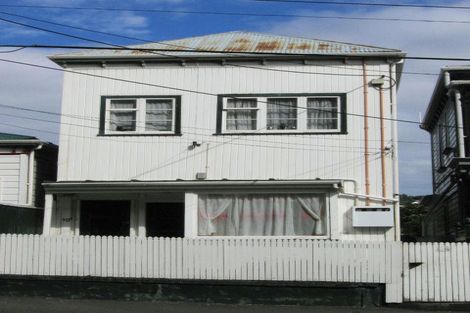 Photo of property in 90 Russell Terrace, Berhampore, Wellington, 6023