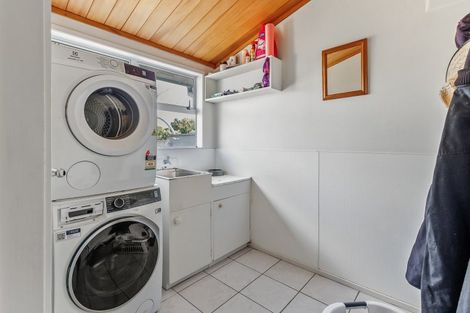 Photo of property in 12 Halberg Crescent, Whakatane, 3120