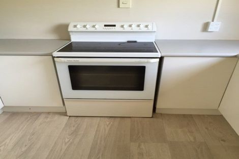 Photo of property in 2/45 Hutchinson Avenue, New Lynn, Auckland, 0600