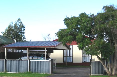 Photo of property in 2/12 Marinich Drive, Ranui, Auckland, 0612