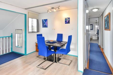 Photo of property in 1/12 Zurich Place, Weymouth, Auckland, 2103