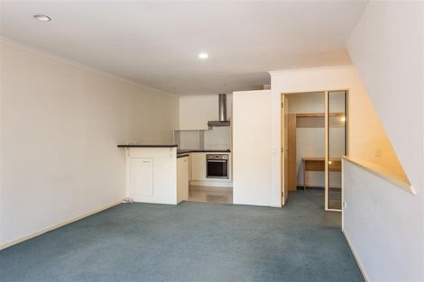 Photo of property in 19 Ballantrae Place, Thorndon, Wellington, 6011