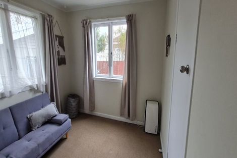 Photo of property in 1/70 Settlement Road, Papakura, 2110