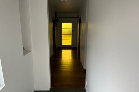 Photo of property in 129 Golf Road, Titirangi, Auckland, 0600