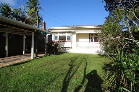 Photo of property in 4 Westmere Crescent, Westmere, Auckland, 1022