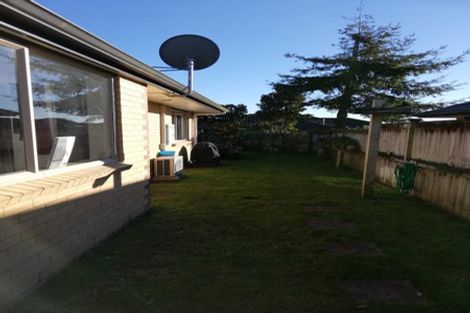 Photo of property in 33 Thomas Moore Place, Pukekohe, 2120