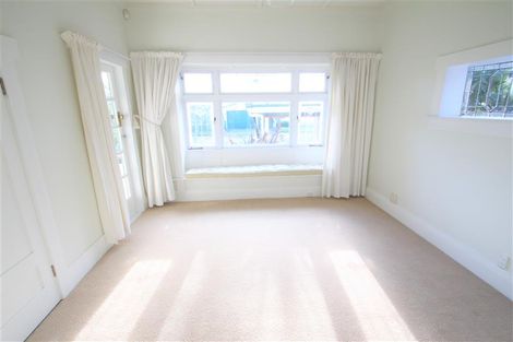 Photo of property in 4 Westmere Crescent, Westmere, Auckland, 1022