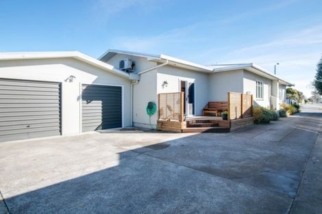 Photo of property in 215 Park Road North, Parkvale, Hastings, 4122