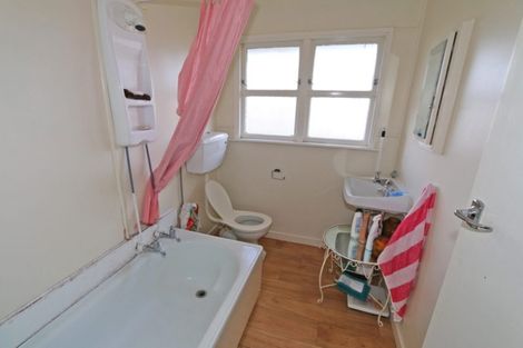 Photo of property in 135 Elizabeth Drive, Tokoroa, 3420