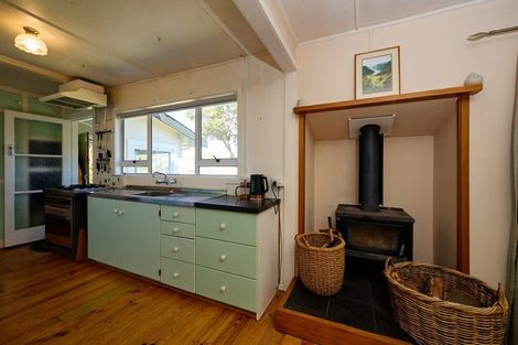 Photo of property in 1 Kaka Road, South Bay, Kaikoura, 7300