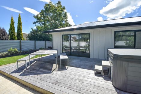 Photo of property in 11 Austin Reid Avenue, Carterton, 5713