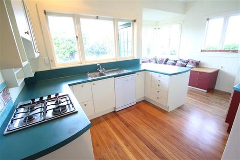 Photo of property in 4 Westmere Crescent, Westmere, Auckland, 1022