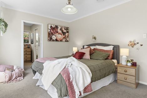 Photo of property in 72 Kuratawhiti Street, Greytown, 5712