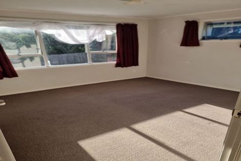 Photo of property in 1/19a Ribblesdale Road, Henderson, Auckland, 0612