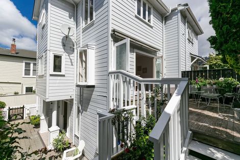 Photo of property in 12b Hobson Street, Thorndon, Wellington, 6011