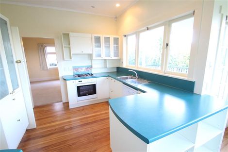 Photo of property in 4 Westmere Crescent, Westmere, Auckland, 1022