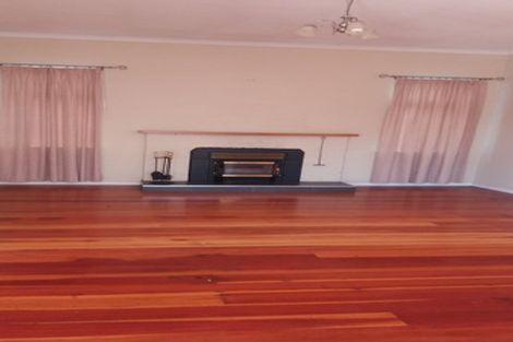 Photo of property in 5 Seddon Street, Carterton, 5713