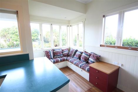 Photo of property in 4 Westmere Crescent, Westmere, Auckland, 1022