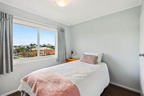 Photo of property in 9 Ross Grove, Paraparaumu, 5032