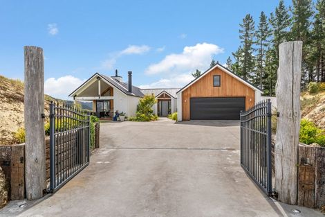 Photo of property in 49 Crest Road, Akatarawa, Upper Hutt, 5372