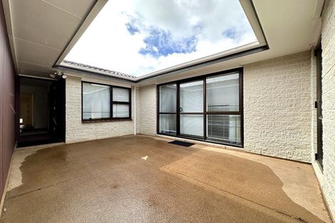 Photo of property in 83 Velma Road, Hillcrest, Auckland, 0627