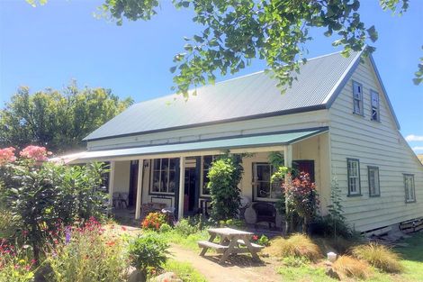Photo of property in 2269 State Highway 2, Te Hauke, Hastings, 4178