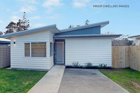 Photo of property in 398 Main Road, Huapai, Kumeu, 0810