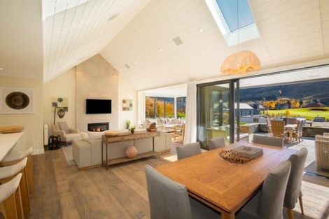 Photo of property in 7 Ogilvie Lane, Arrowtown, 9371