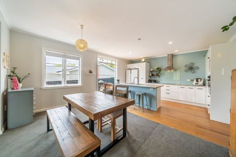 Photo of property in 14 Pempsey Street, Silverstream, Upper Hutt, 5019