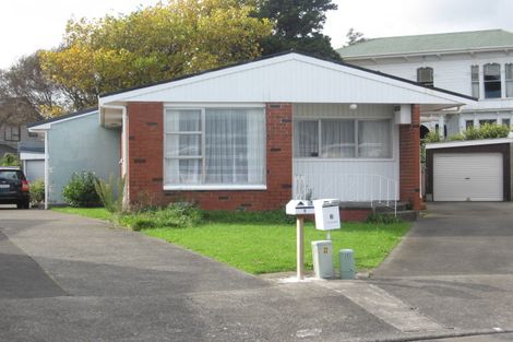 Photo of property in 5 Amberley Grove, Hutt Central, Lower Hutt, 5010