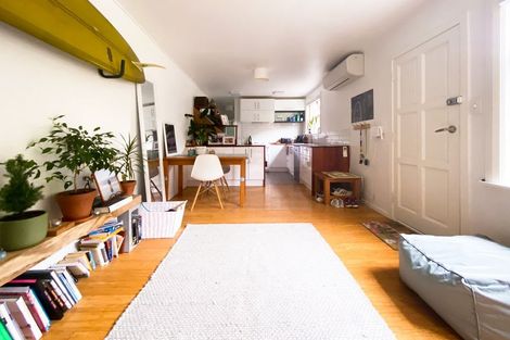 Photo of property in 45a Randwick Road, Northland, Wellington, 6012