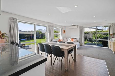 Photo of property in 6 Piper Street, Halswell, Christchurch, 8025