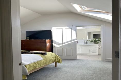 Photo of property in 40d Agra Crescent, Khandallah, Wellington, 6035