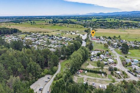 Photo of property in 4 Waikuku Beach Road, Waikuku Beach, 7473