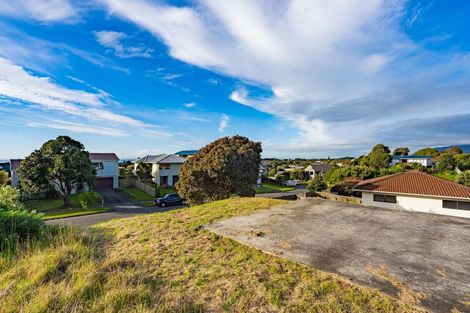 Photo of property in 39 Hicks Crescent, Waikanae Beach, Waikanae, 5036