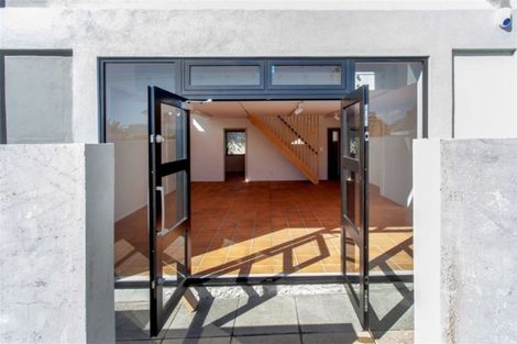 Photo of property in 366 Lake Road, Takapuna, Auckland, 0622