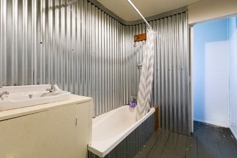 Photo of property in 872 Pourerere Road, Omakere, Waipawa, 4271