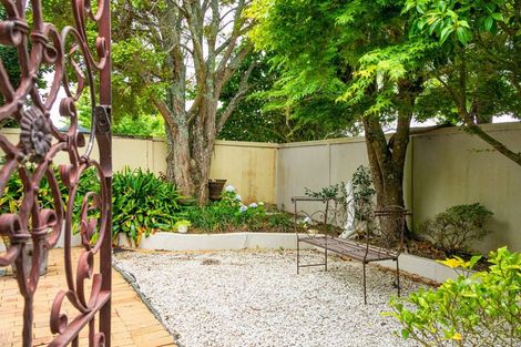 Photo of property in 2/2 Evan Street, Belmont, Auckland, 0622
