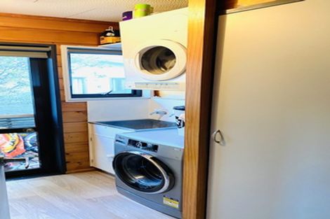 Photo of property in 1/690 Beach Road, Browns Bay, Auckland, 0630