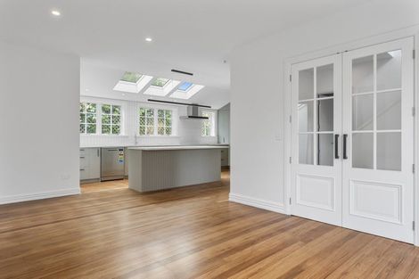 Photo of property in 65 Kotare Street, Fendalton, Christchurch, 8041