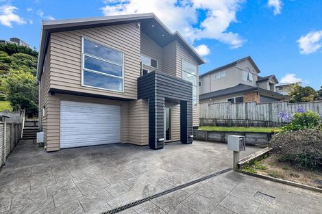 Photo of property in 27a Waverton Terrace, Churton Park, Wellington, 6037