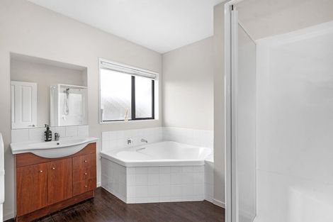 Photo of property in 10 Greenan Place, Doyleston, 7683